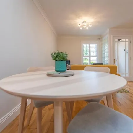 Chic Dockside Retreat ゴールウェイ