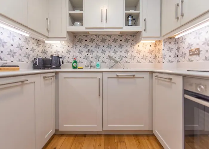 Chic Dockside Retreat Galway